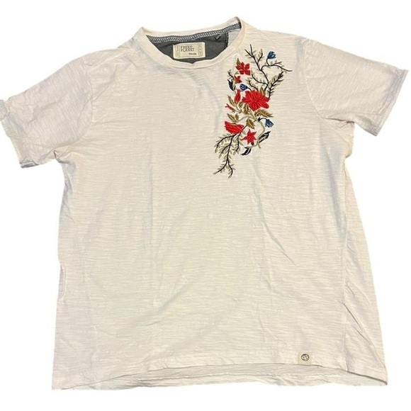 Cream and red floral embroidered short sleeve shirt #preppy #holiday #fl… - Picture 1 of 6